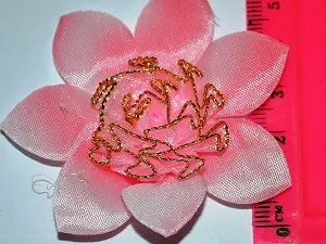 Квітка з органзи