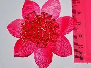 Квітка з органзи