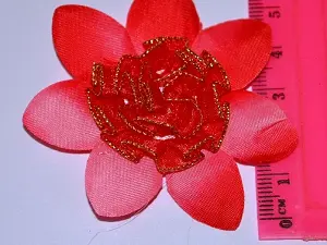 Квітка з органзи