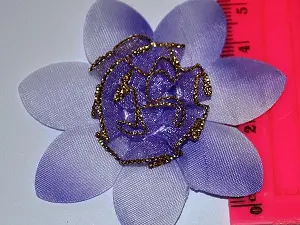 Квітка з органзи