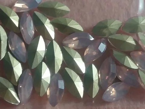 Камушек конусный