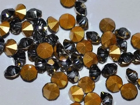 Конусні стрази сс16