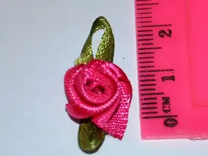 Атласна трояндочка