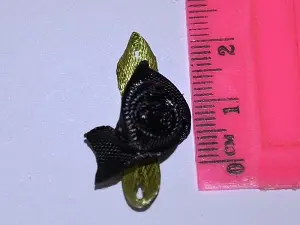 Атласна трояндочка