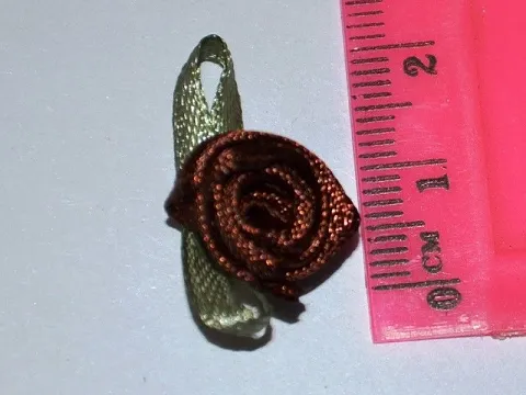 Атласна трояндочка