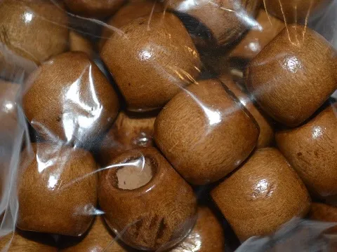 Намиста дерев'яні