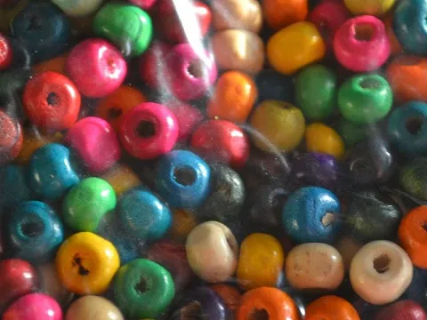 Бусы деревянные