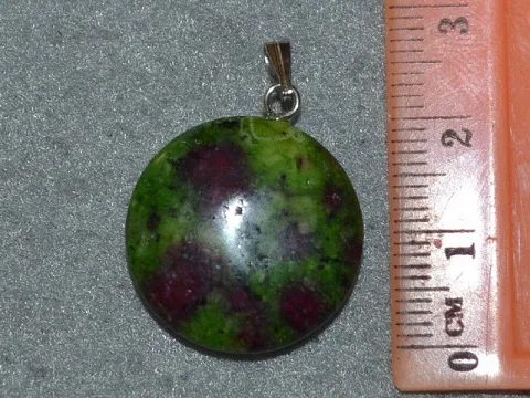 Подвеска каменная