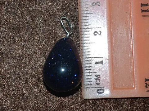 Подвеска каменная