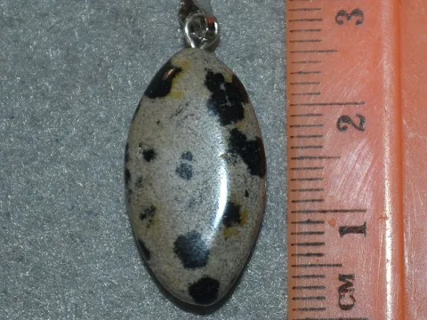 Подвеска каменная