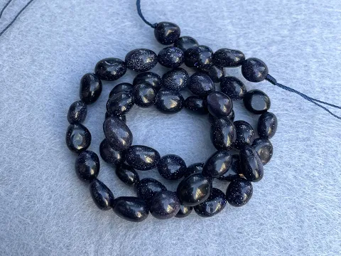 Авантюрин синій