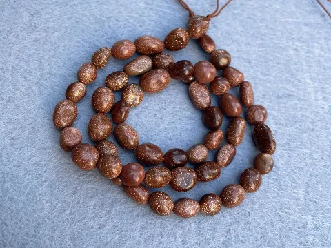 Авантюрин золотий