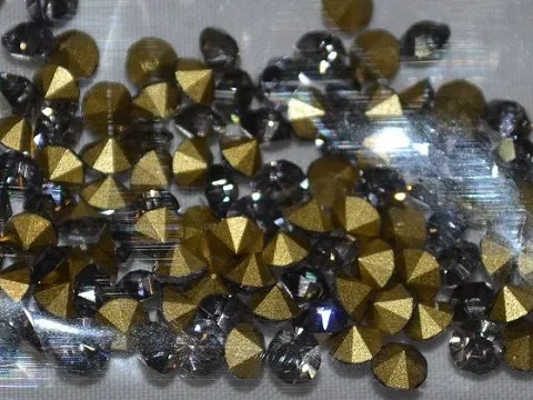 Конусні стрази сс16