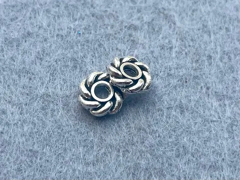 Бусины - 20шт