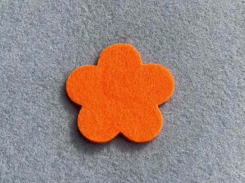 Аплікація з фетру <Квітка>
