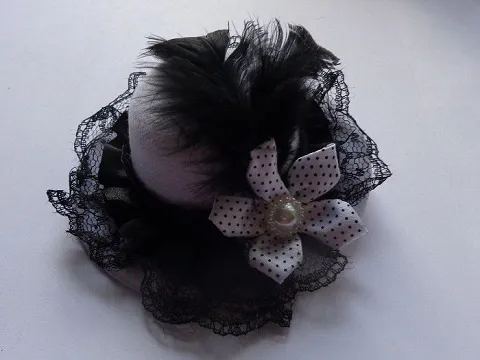 Капелюшок з шпилькою