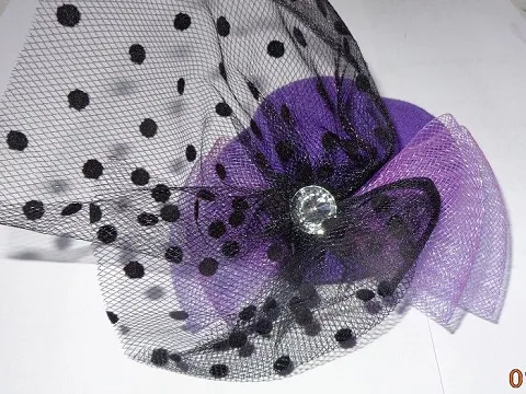 Капелюшок з шпилькою