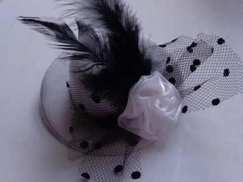 Шляпка с заколкой