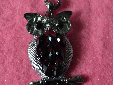 Кулон на ланцюгу