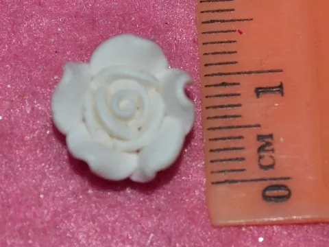 Троянда фімо