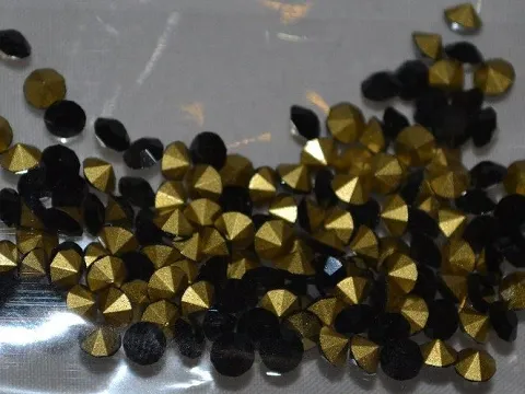 Конусні стрази сс10