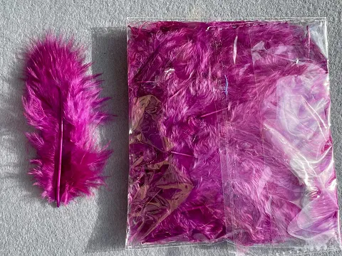 Перо пушистое