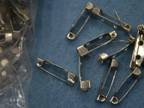 Брошка-планка