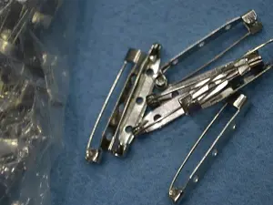 Брошка-планка