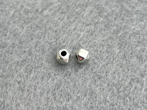 Бусины  - 10шт