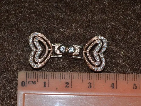 Застібка родованим