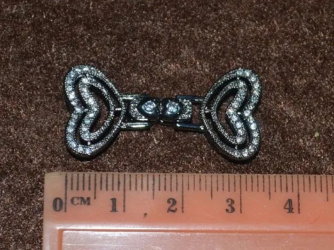 Застібка родованим