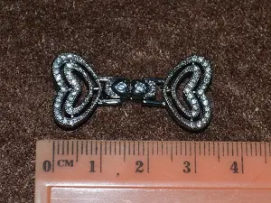 Застібка родованим