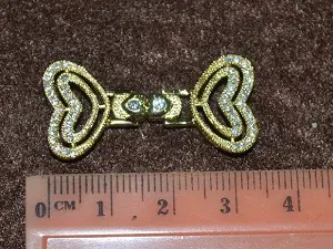 Застібка родованим