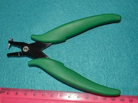 Дырокол укр