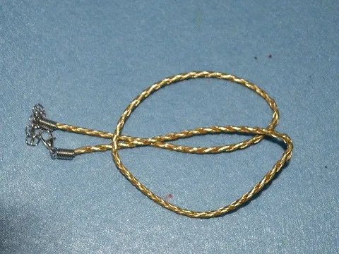 Шнурочек укр