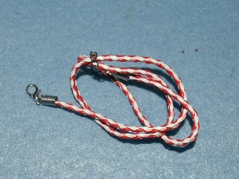 Шнурочек укр