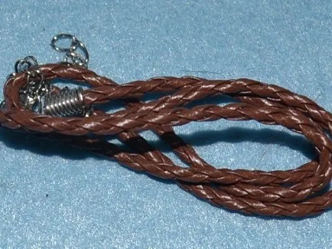 Шнурочек укр