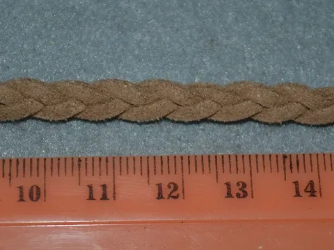 Замшевий шнур-косичка