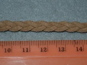 Замшевий шнур-косичка