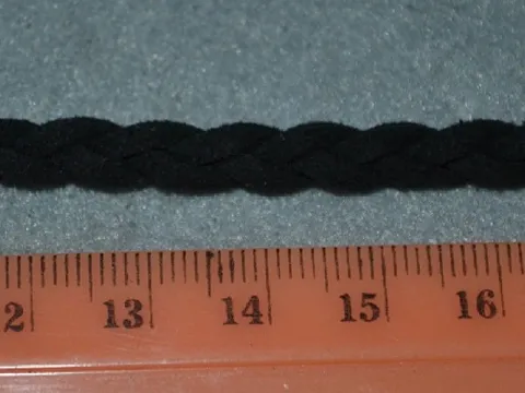 Замшевий шнур-косичка