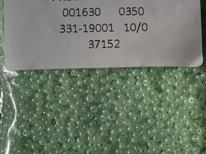 Бісер Preciosa 37152