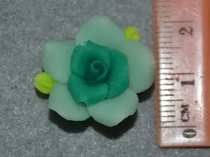 Троянда фімо