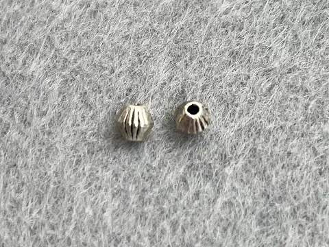 Намистини - 100шт