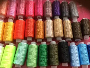 бісерна нитка