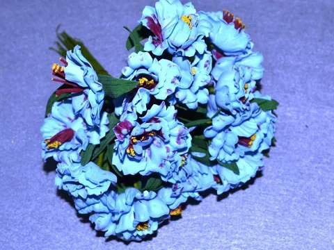 Цветы букетом