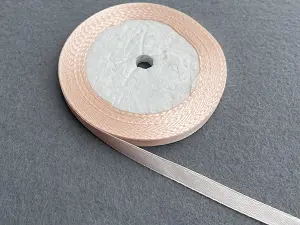 Стрічка атласна-6мм