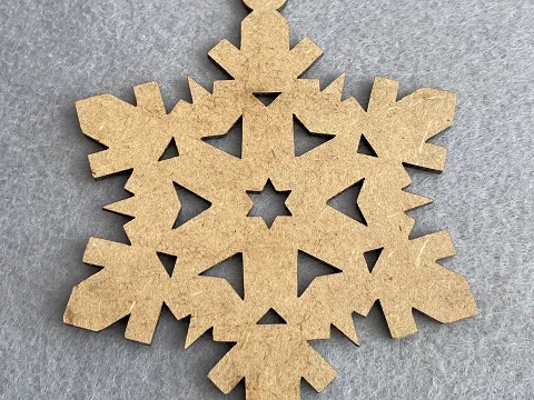 Підвіска з фанери