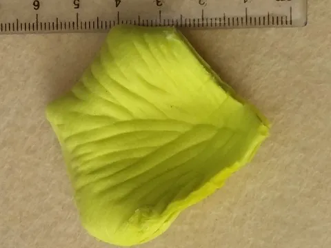 пелюстки троянд