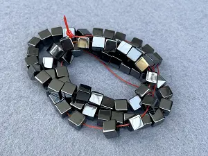 Гематит Куб-6мм