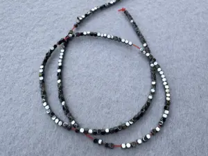 Гематит Кубик - 2мм